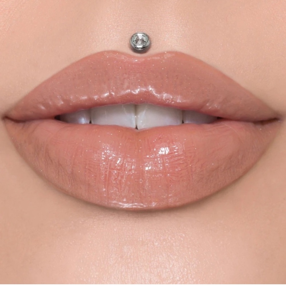 NWT Jeffree Star The Gloss  Body Count